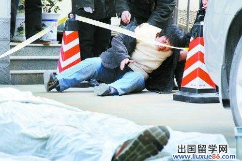 突如其来的打击，让这位母亲痛不欲生 河南商报记者张郁/摄